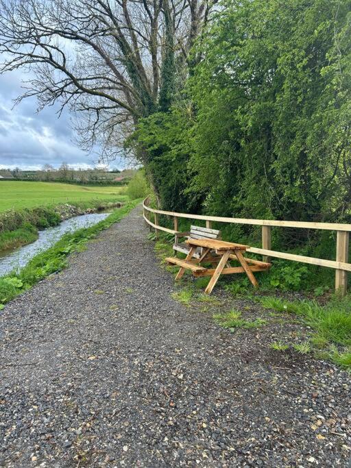 Riverside Cabin Limerick Junction Esterno foto